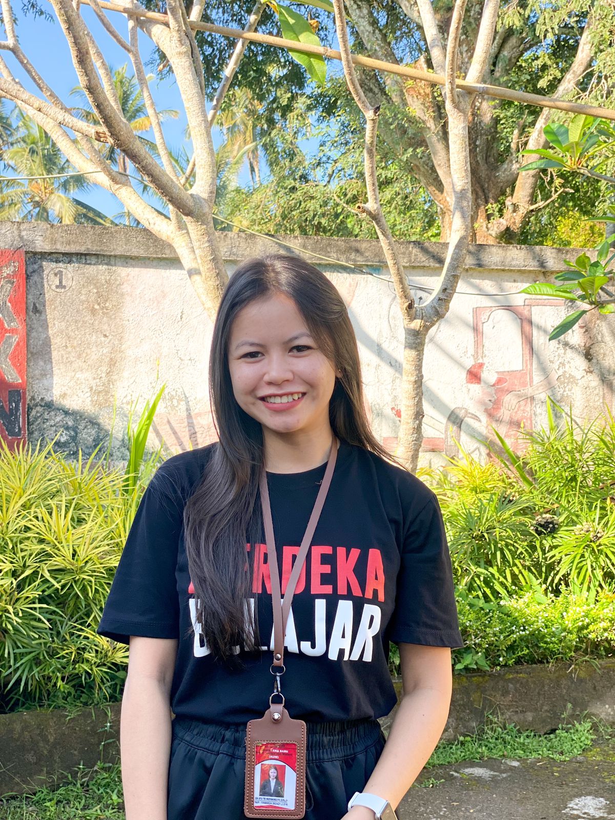 <center>Guru Kelas VI<br>Ida Ayu Tri Widyaningsih</center>